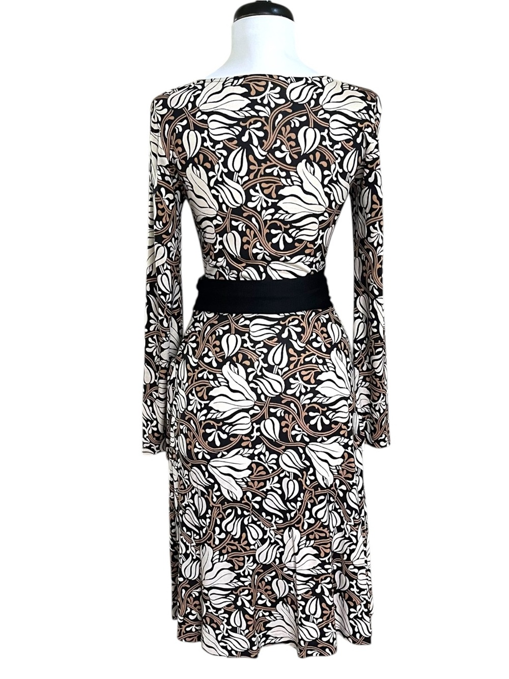 Diane von Furstenberg Silk Wrap Midi Dress sz 2 Floral Brown Classic Office DVF - Picture 4 of 9